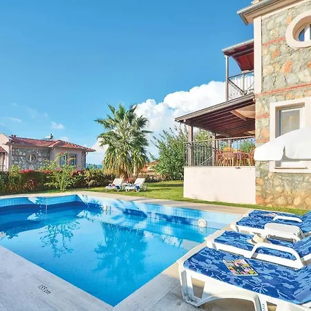 Sleeps 5 Air Con Wifi Ölüdeniz
